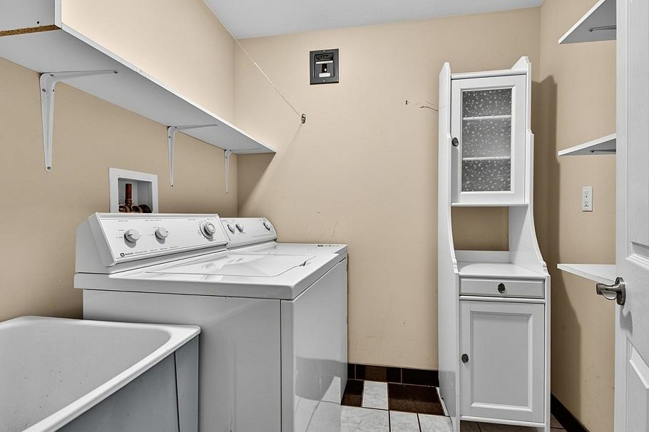 1106 Heywood Street North Vancouver, BC - 11