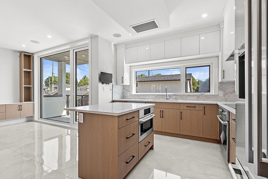 134 E 63rd Avenue Vancouver, BC - 10