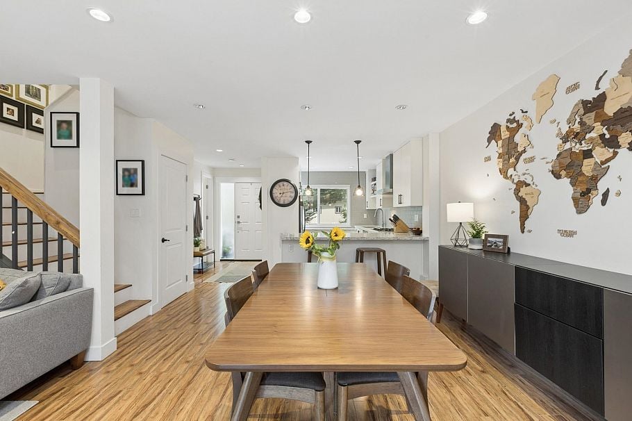 4715 Hoskins Road North Vancouver, BC - 4