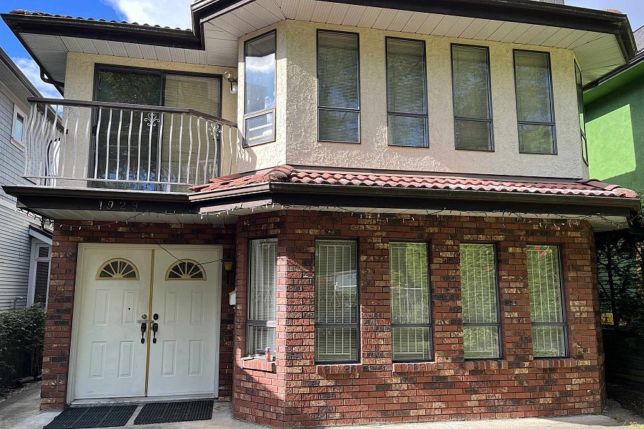 1929 E 6th Avenue Vancouver, BC - 1