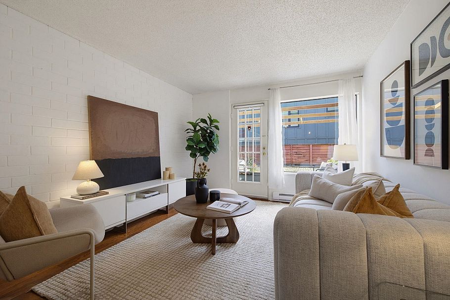 14 719 E 31st Avenue Vancouver, BC - 6