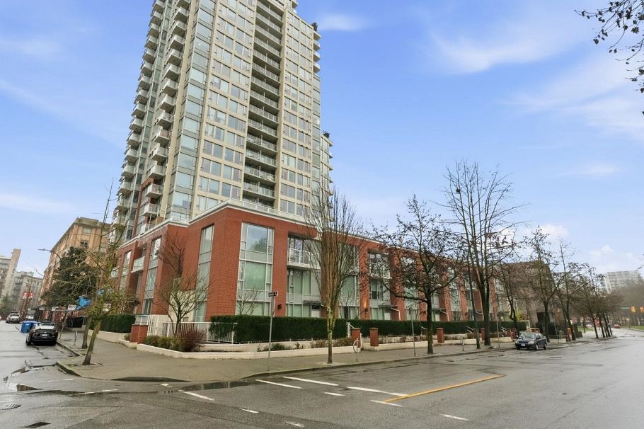 710 550 Taylor Street Vancouver, BC - 2