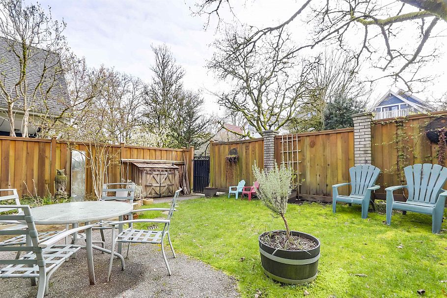 9 43 E 20th Avenue Vancouver, BC - 28