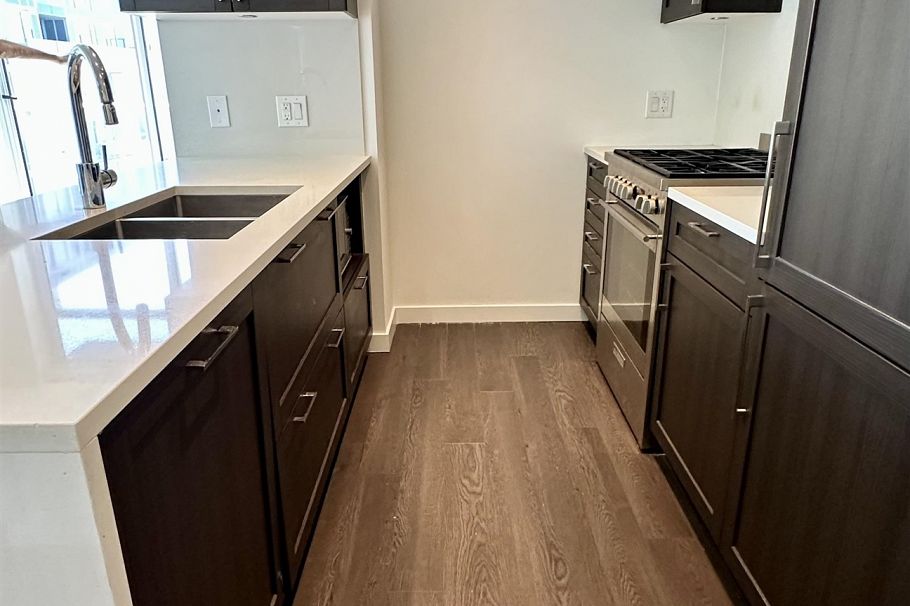 3301 5470 Ormidale Street Vancouver, BC - 4