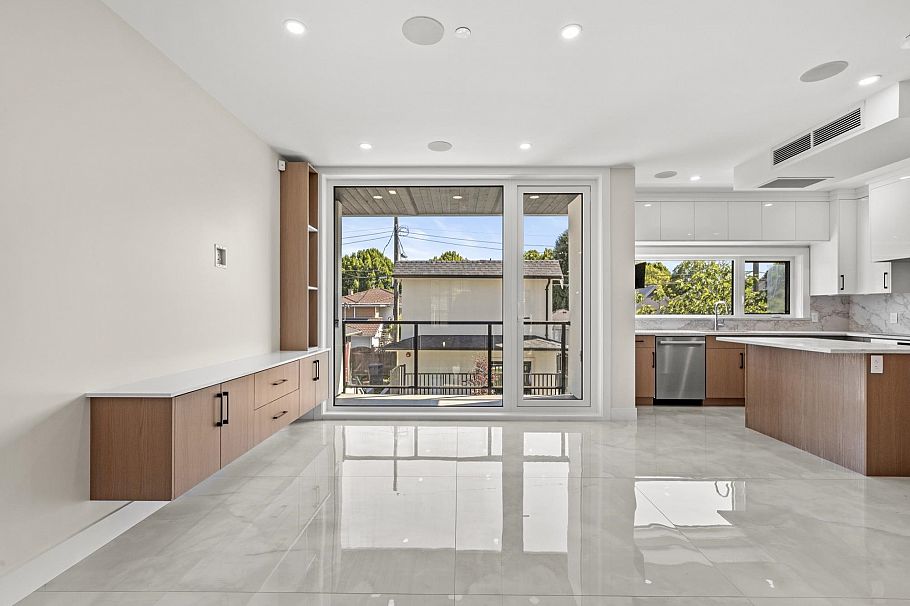 134 E 63rd Avenue Vancouver, BC - 8
