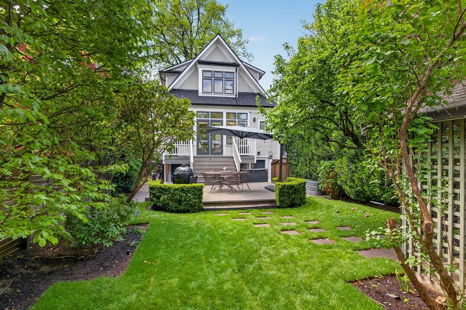 565 E 45th Avenue Vancouver, BC - 26