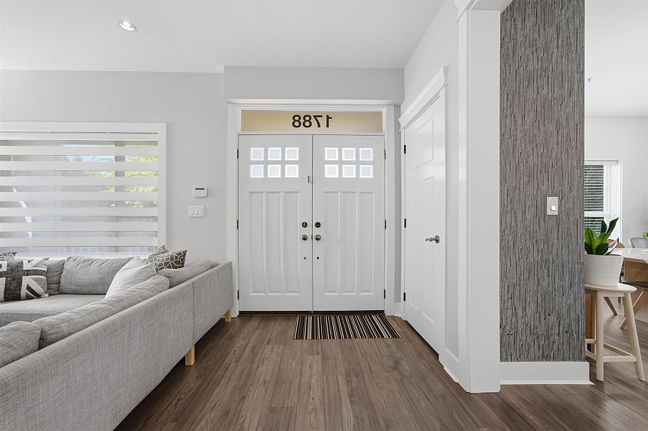 1788 E 12th Avenue Vancouver, BC - 4