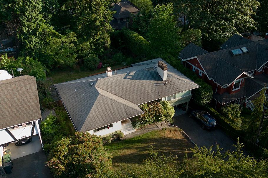 869 Clements Avenue North Vancouver, BC - 18