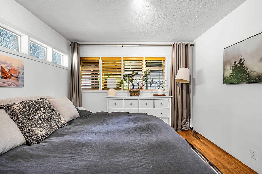 947 Evergreen Place North Vancouver, BC - 19