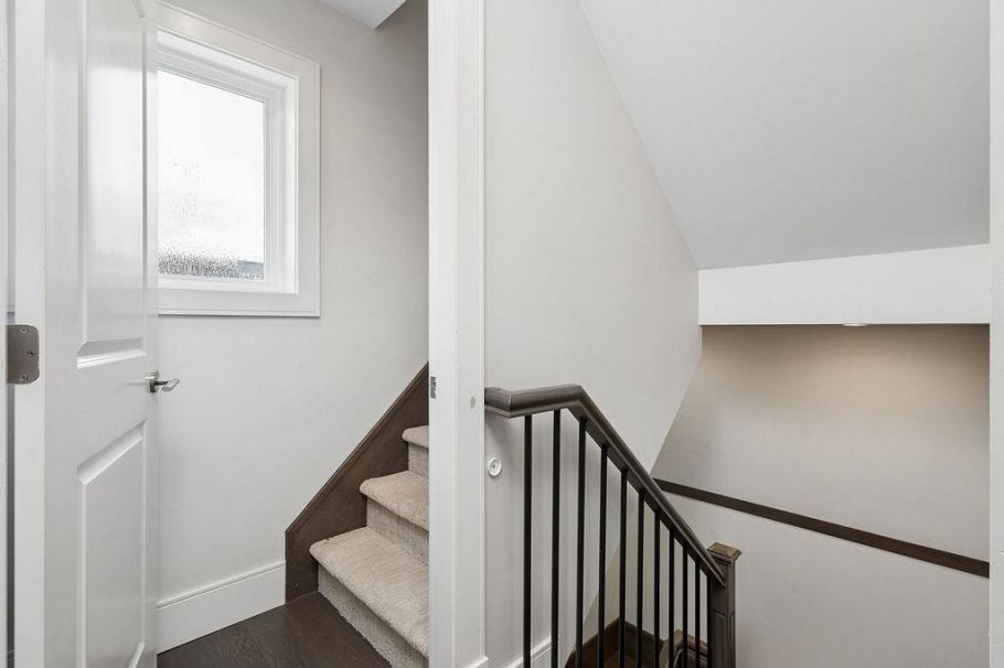 1336 E 23 Avenue Vancouver, BC - 21