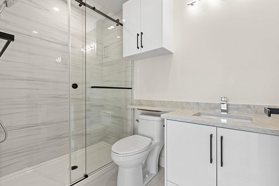 134 E 63rd Avenue Vancouver, BC - 37
