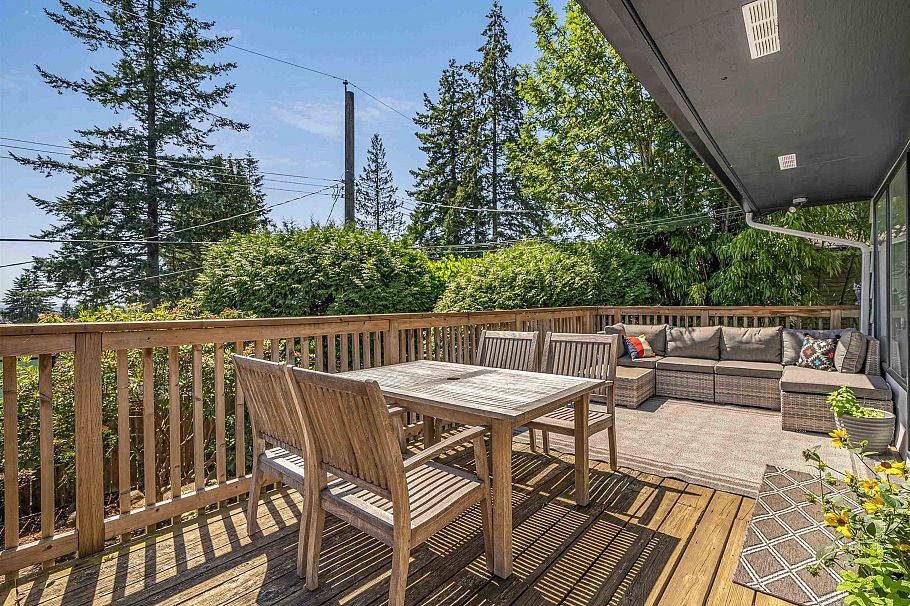 947 Evergreen Place North Vancouver, BC - 9