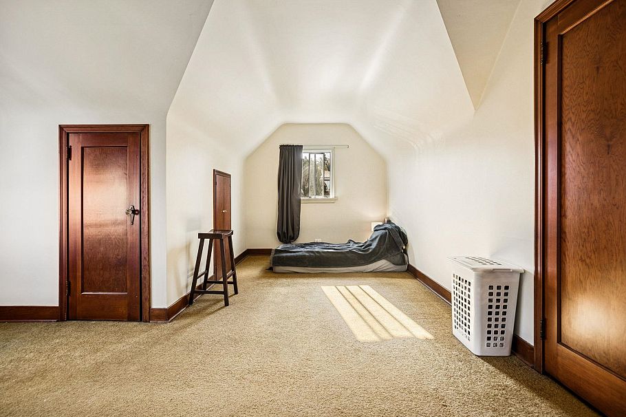 475 W 27th Avenue Vancouver, BC - 20