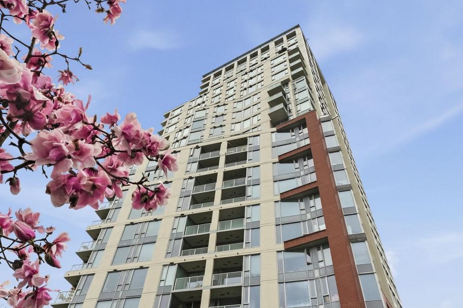 710 550 Taylor Street Vancouver, BC - 1