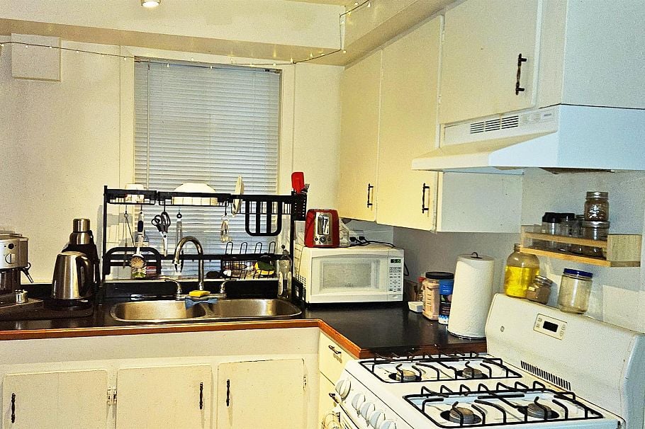 2635 W 7th Avenue Vancouver, BC - 22