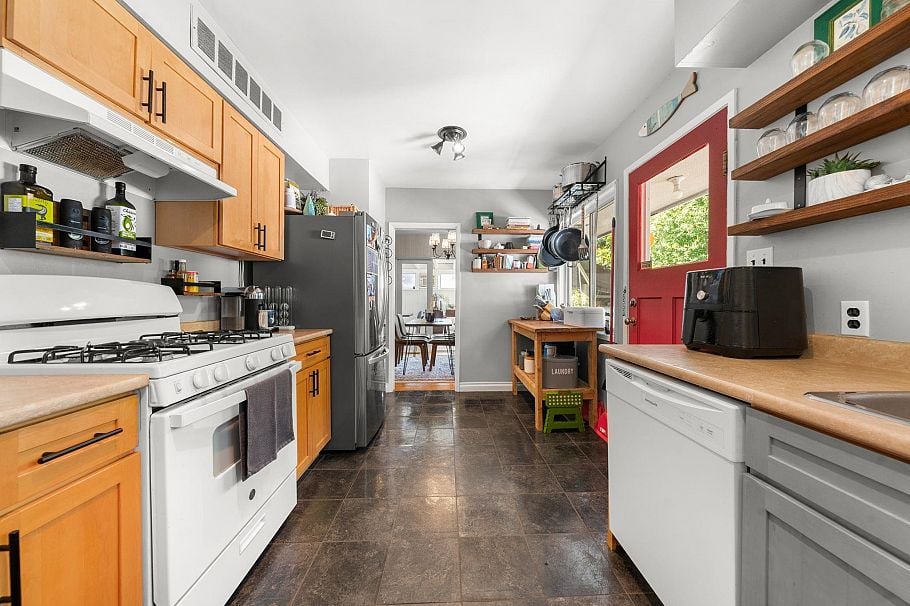 674 Blueridge Avenue North Vancouver, BC - 14