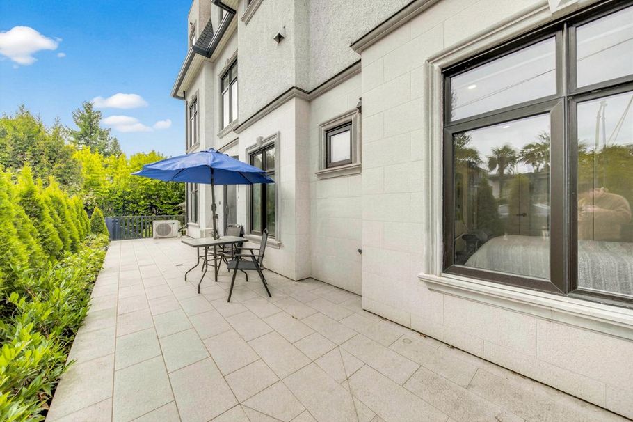 7709 Granville Street Vancouver, BC - 8