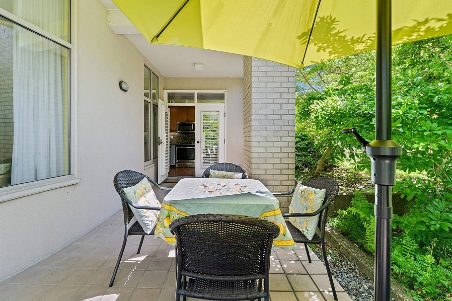 102 5850 Balsam Street Vancouver, BC - 6