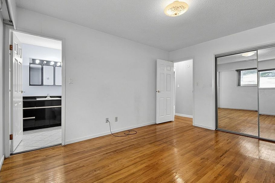 1106 Heywood Street North Vancouver, BC - 9