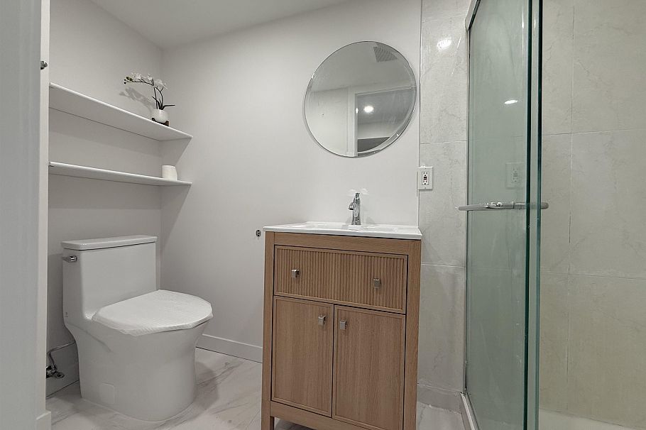 5828 Kerr Street Vancouver, BC - 26