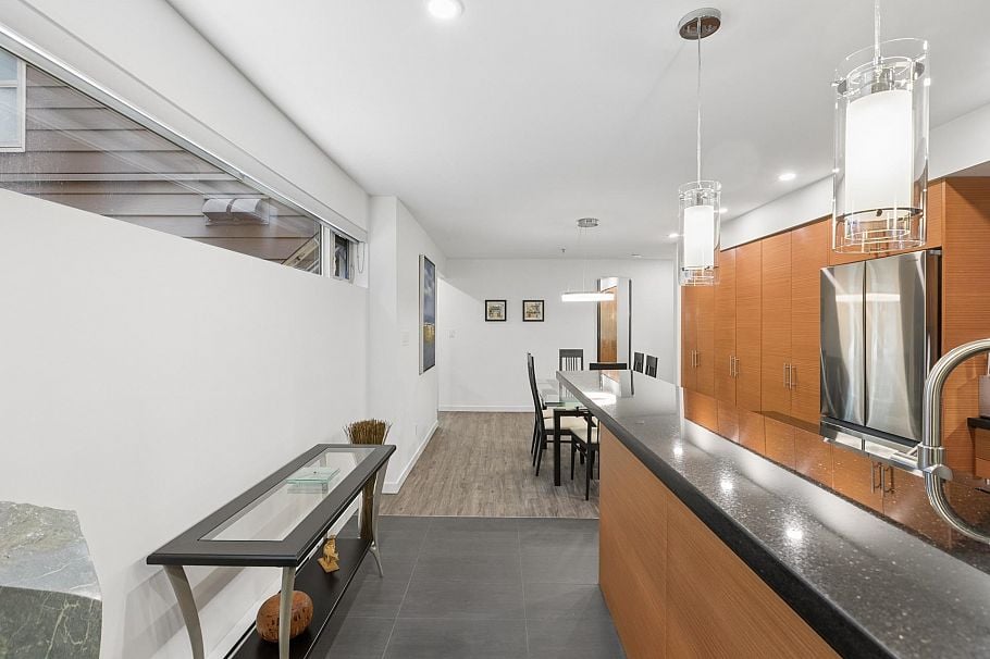 102 2832 Capilano Road North Vancouver, BC - 11