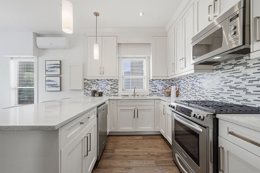 1788 E 12th Avenue Vancouver, BC - 11