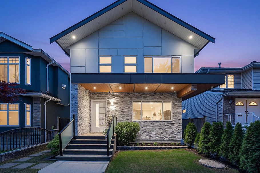 3342 E 24th Avenue Vancouver, BC - 20