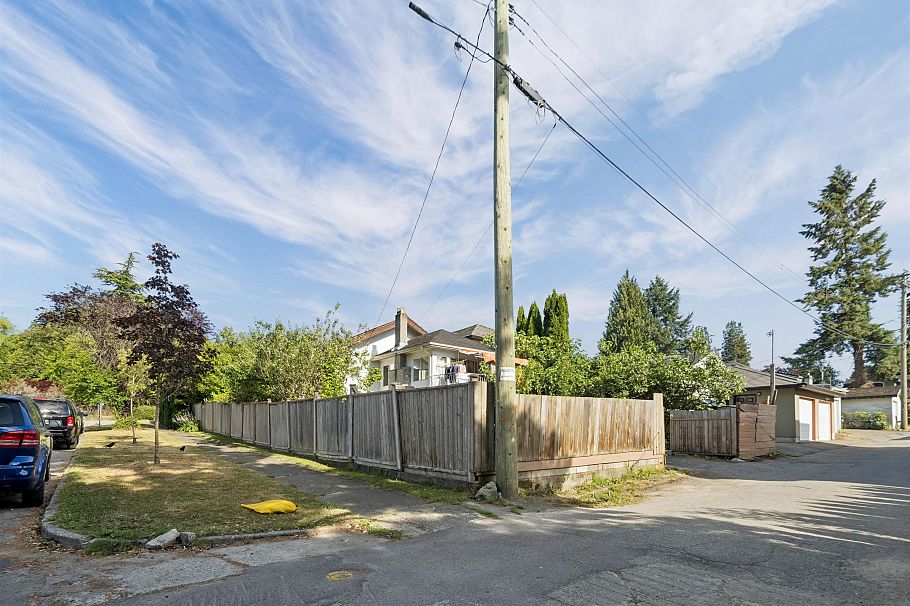 3707 Arbutus Street Vancouver, BC - 8