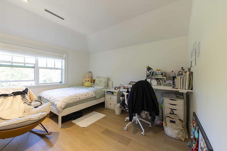 2 1310 W King Edward Avenue Vancouver, BC - 4