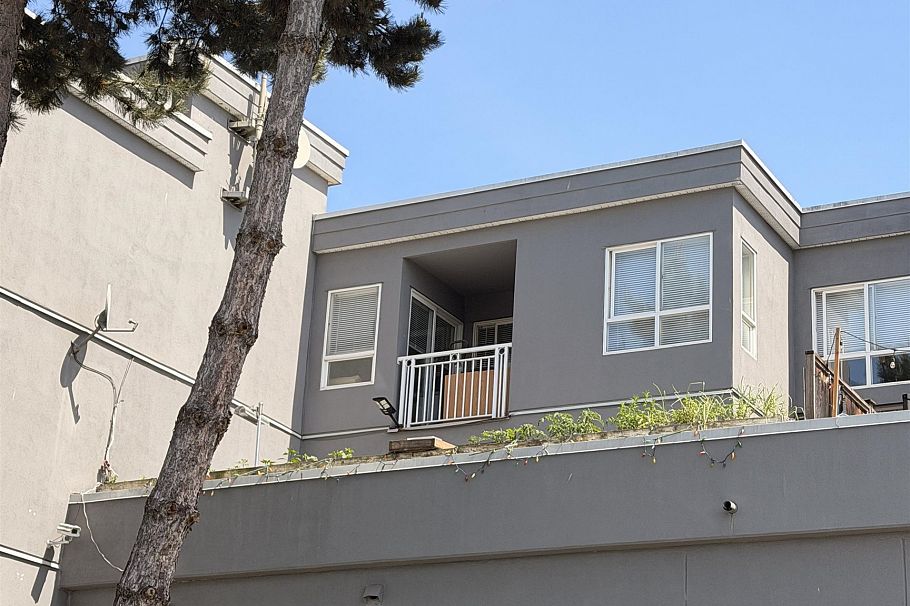 302 688 E 56th Avenue Vancouver, BC - 17