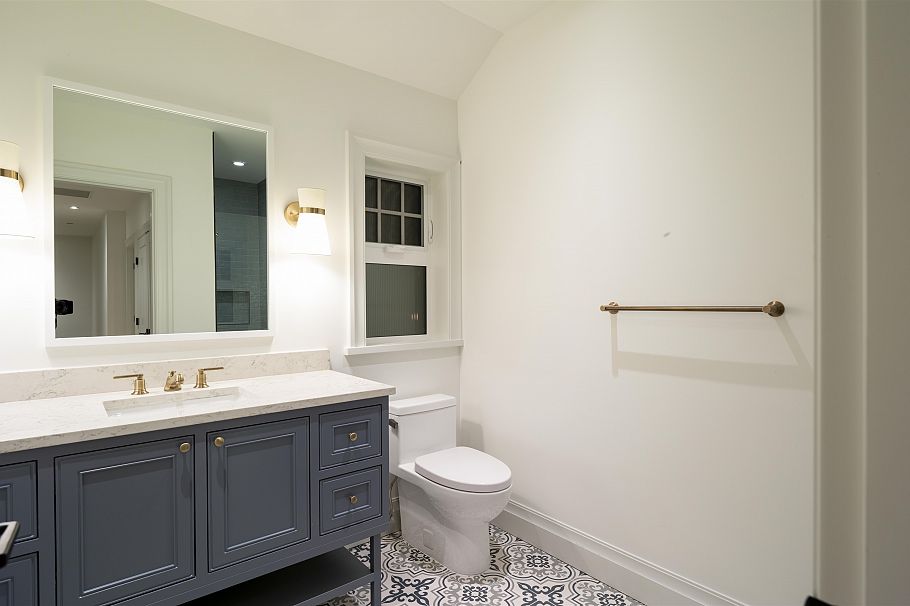 2 1310 W King Edward Avenue Vancouver, BC - 10