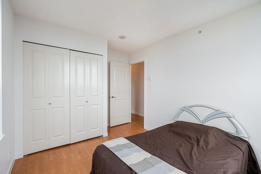 2409 3663 Crowley Drive Vancouver, BC - 18