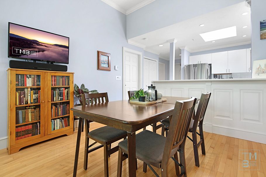411 128 W 8th Street North Vancouver, BC - 12