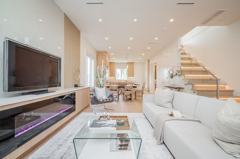 2623 Mcbain Avenue Vancouver, BC - 26