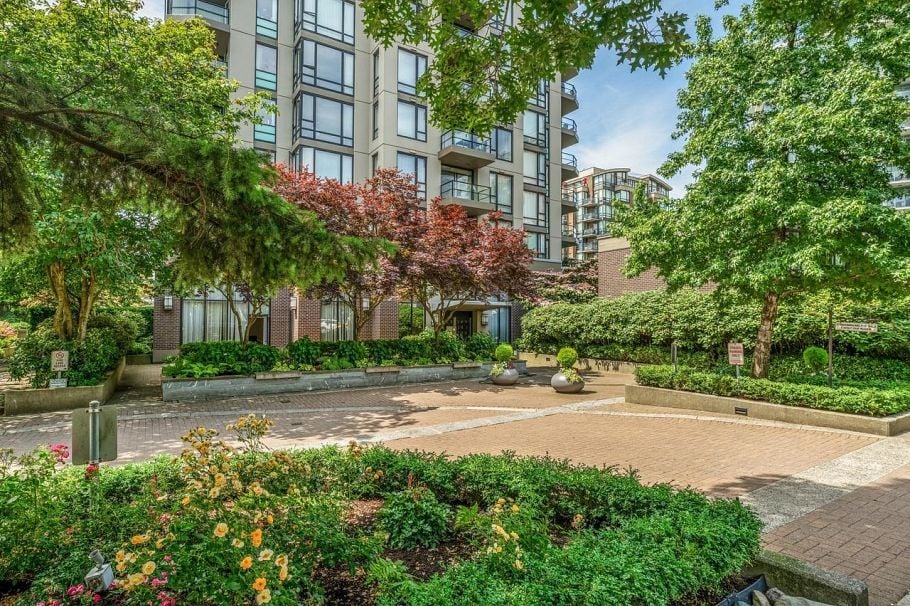 1107 151 W 2nd Street North Vancouver, BC - 20