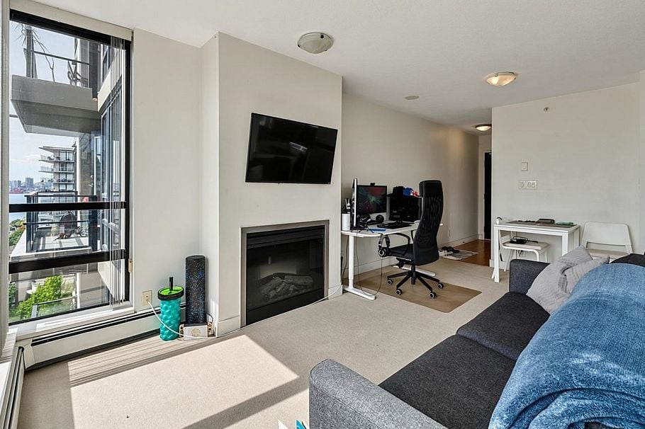 1107 151 W 2nd Street North Vancouver, BC - 8