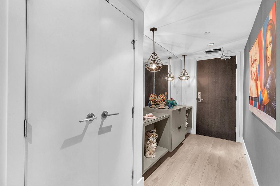 1607 1550 Fern Street North Vancouver, BC - 16