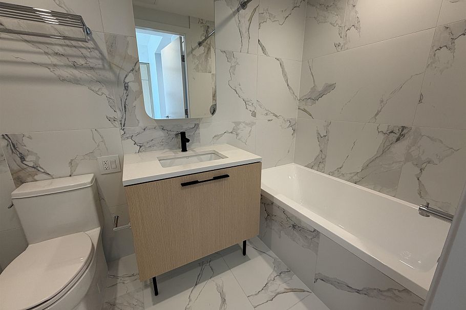 462 5189 Earles Street Vancouver, BC - 4