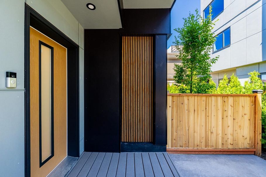 1 678 E 22nd Avenue Vancouver, BC - 14