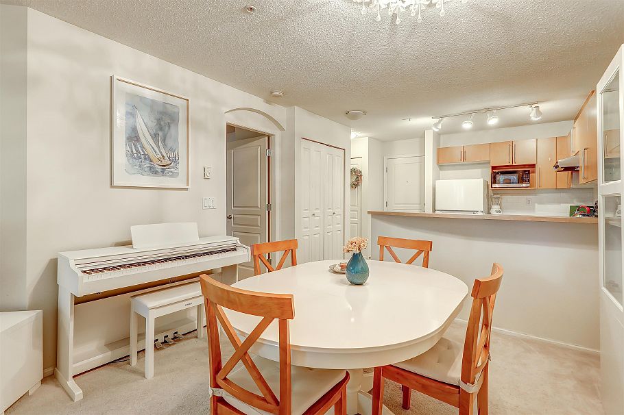 208 1150 E 29th Street North Vancouver, BC - 7
