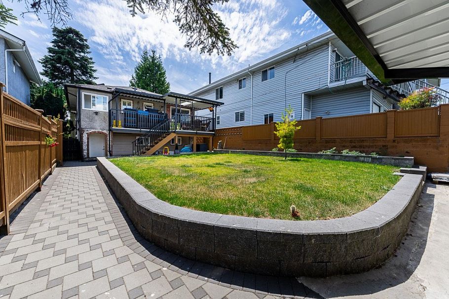 2843 E 5th Avenue Vancouver, BC - 38