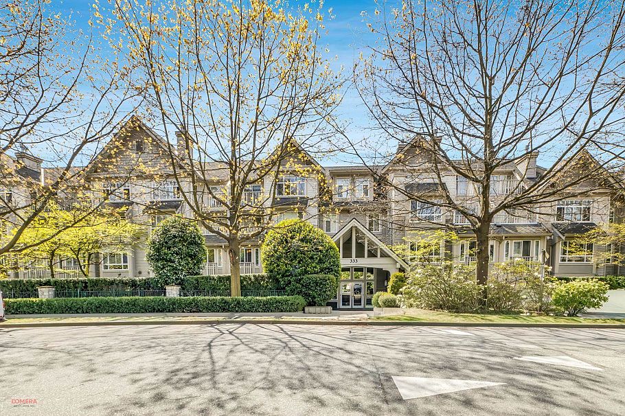 208 333 E 1st Street North Vancouver, BC - 1