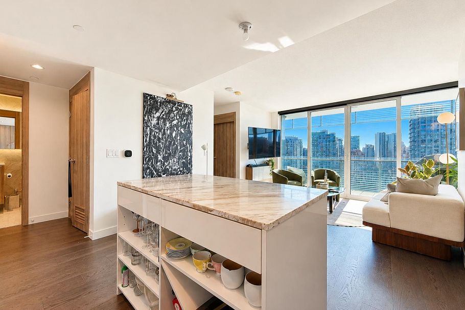 2320 89 Nelson Street Vancouver, BC - 8