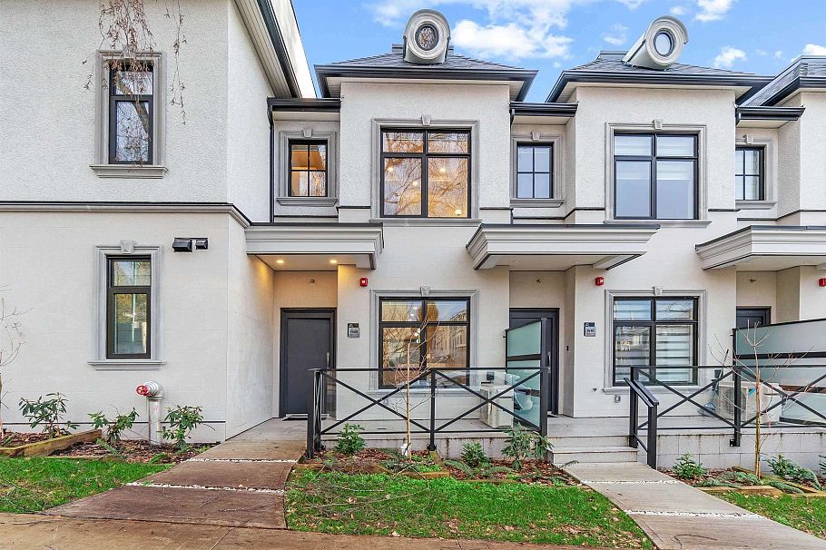 1510 W 61st Avenue Vancouver, BC - 1