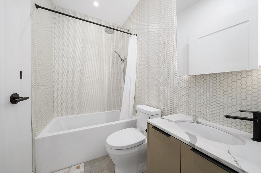 3128 Inverness Street Vancouver, BC - 28