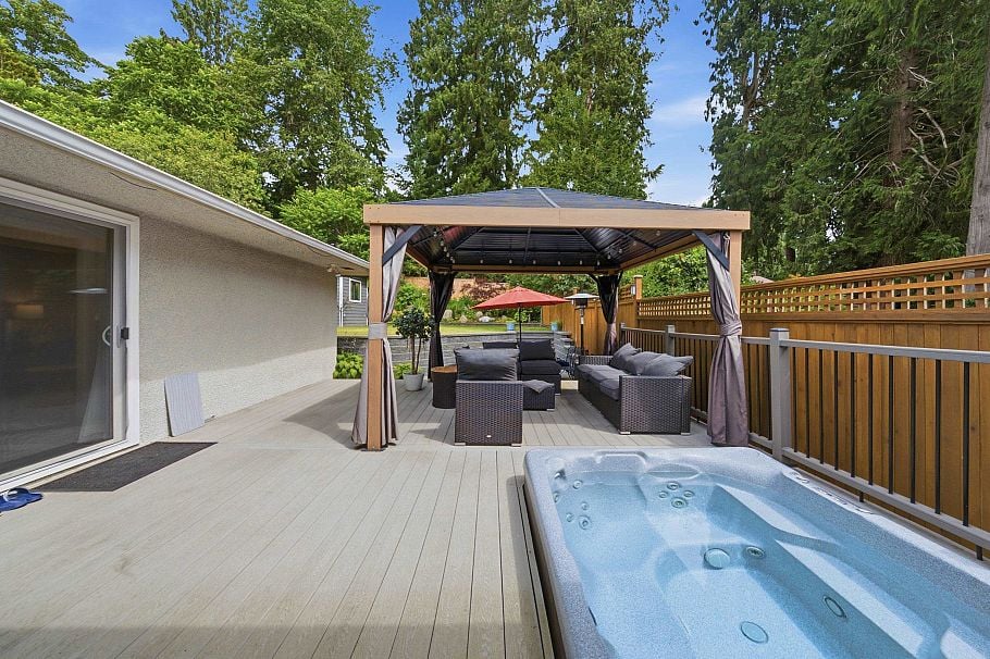 1120 Wellington Drive North Vancouver, BC - 27