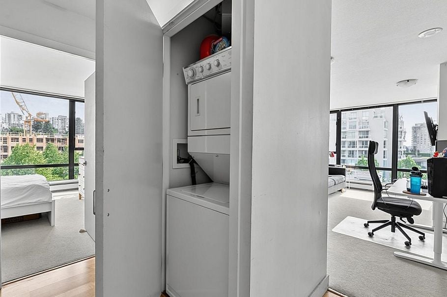 1107 151 W 2nd Street North Vancouver, BC - 17