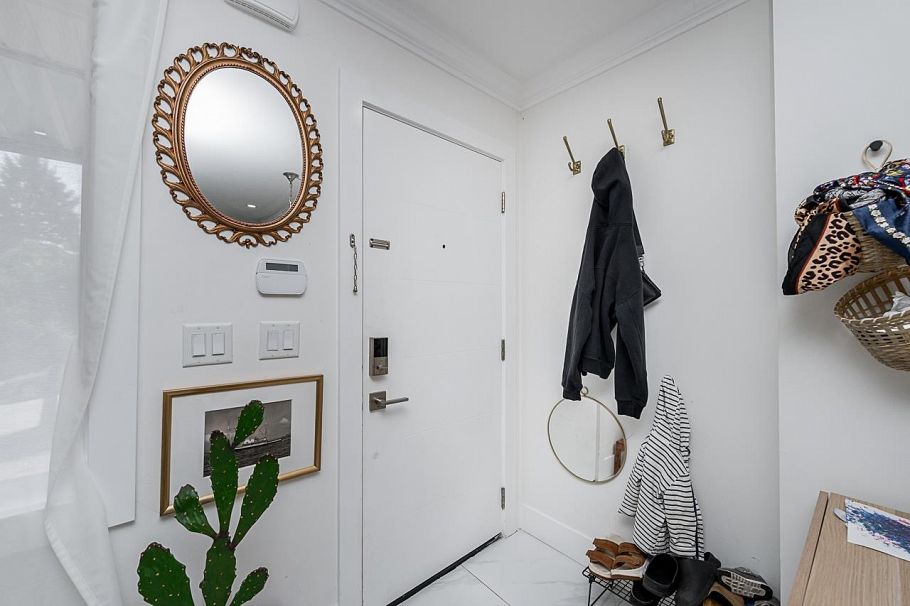 2843 E 5th Avenue Vancouver, BC - 3