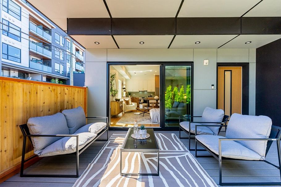 1 678 E 22nd Avenue Vancouver, BC - 8