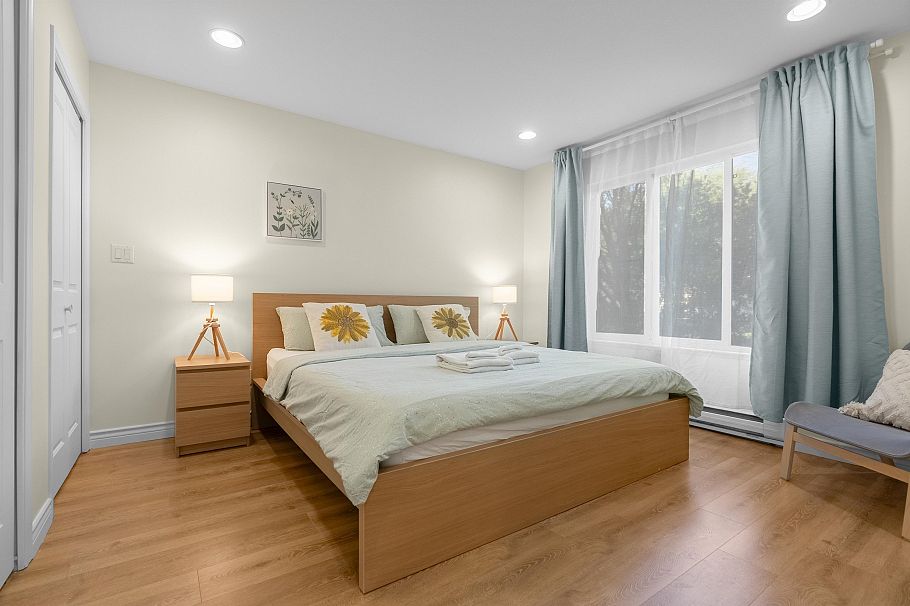 2426 W 34th Avenue Vancouver, BC - 12